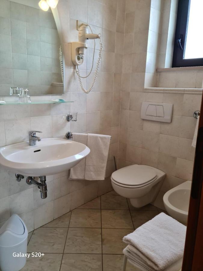 ואסטו Hotel Lido מראה חיצוני תמונה