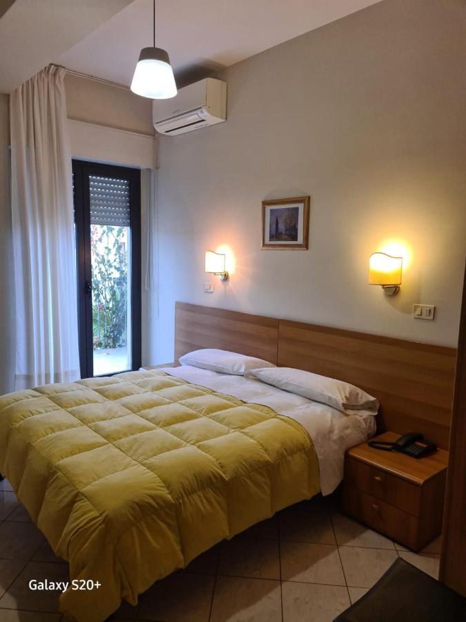 ואסטו Hotel Lido מראה חיצוני תמונה