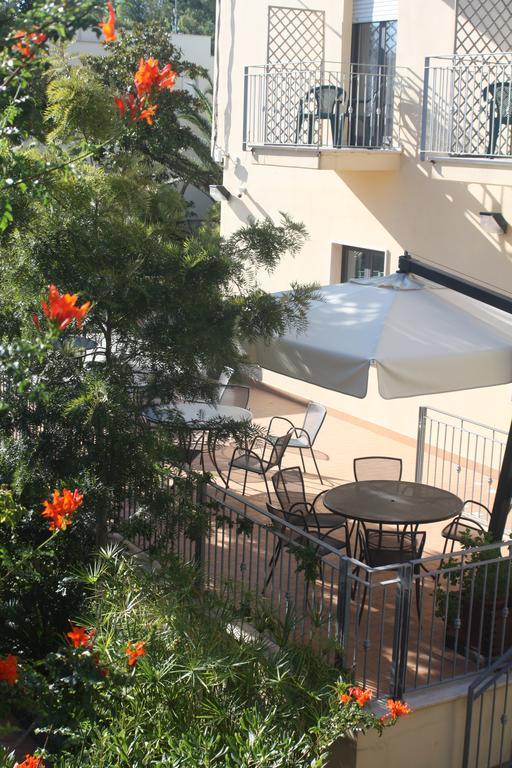 ואסטו Hotel Lido מראה חיצוני תמונה
